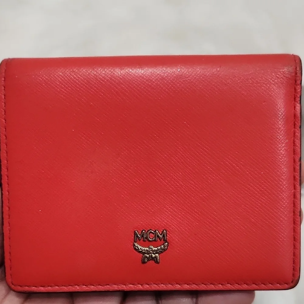 MCM discover elegance